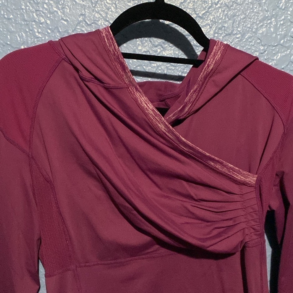 Lululemon Dewberry Purple Run For Your Life Pullover Athletic Hoodie women's - Picture 4 of 8